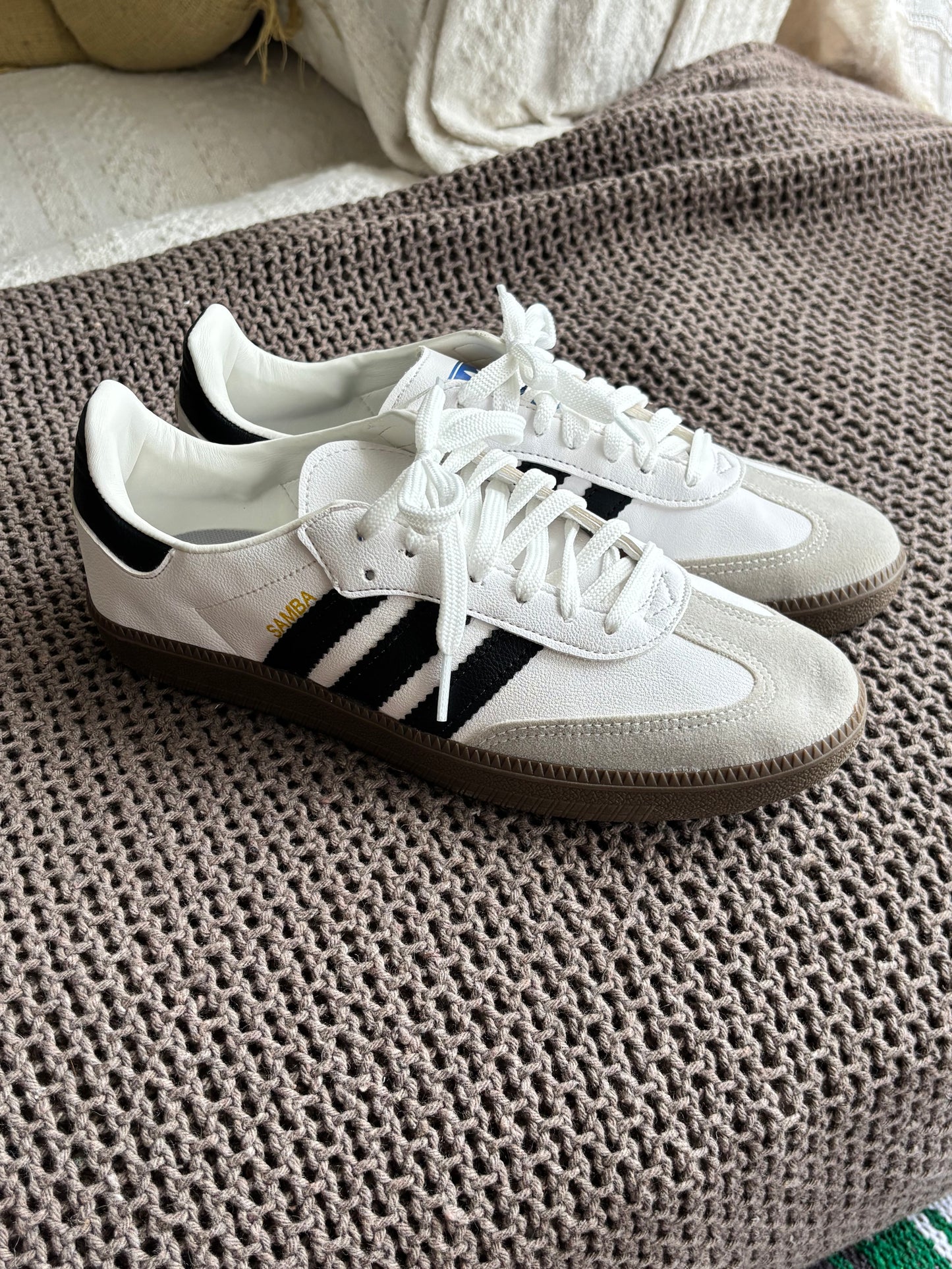 ¡2x1! Zapatillas Samba - Negra y Blanca - Unisex G5