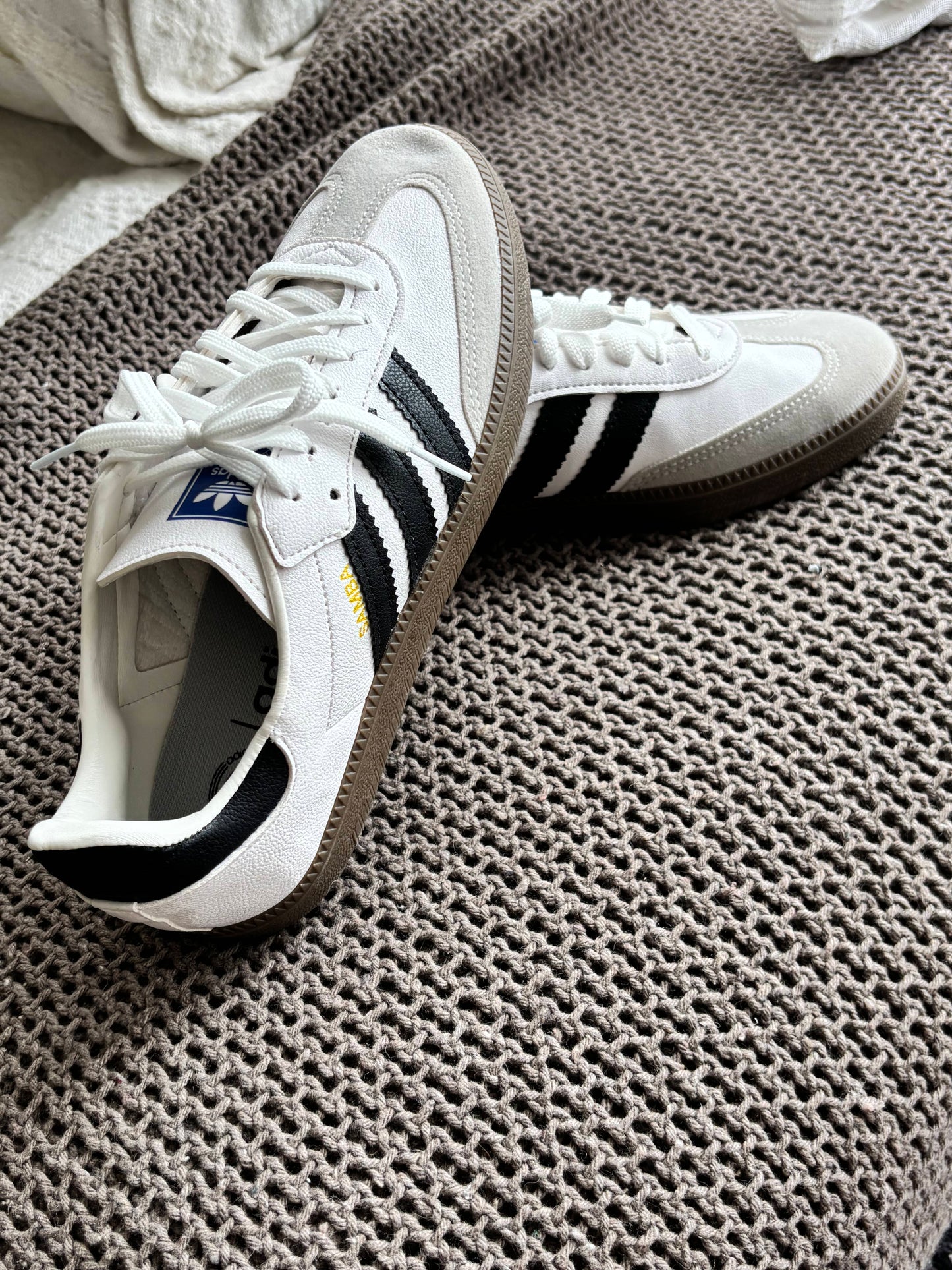 ¡2x1! Zapatillas Samba - Negra y Blanca - Unisex G5