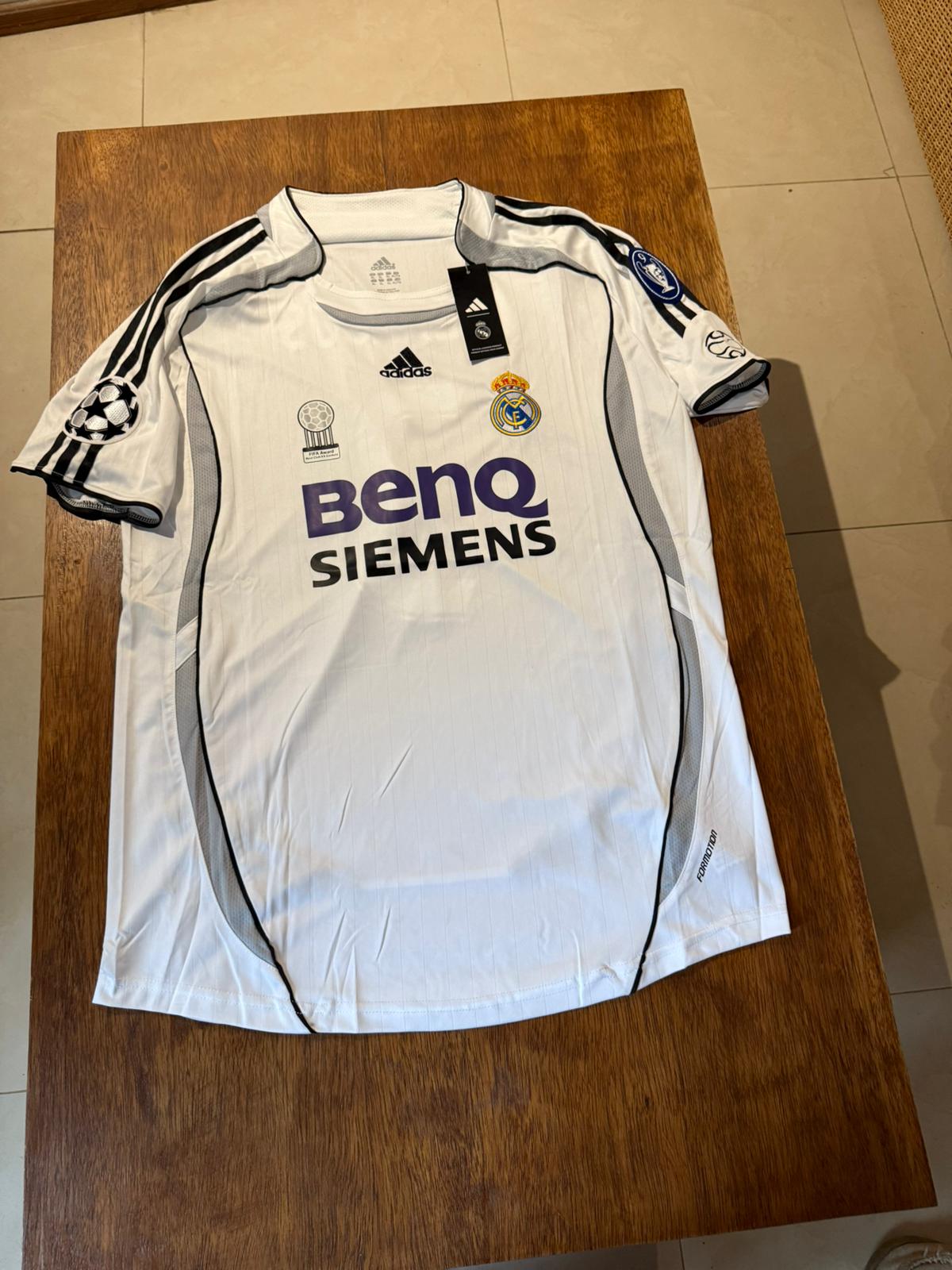 CAMISETA REAL MADRID 06/07 - ROBERTO CARLOS
