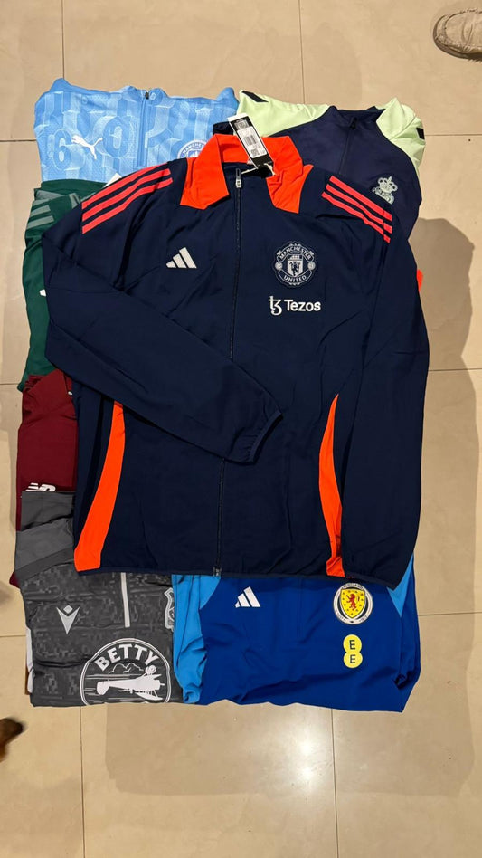 CAMPERA DE NYLON MANCHESTER UNITED – EDICIÓN RED DEVILS XL