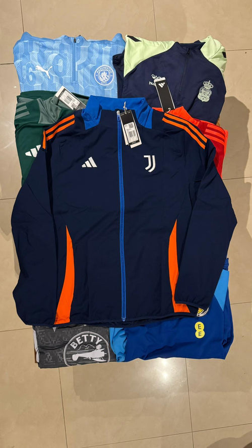 CAMPERA DE NYLON JUVENTUS – EDICIÓN EXCLUSIVE L